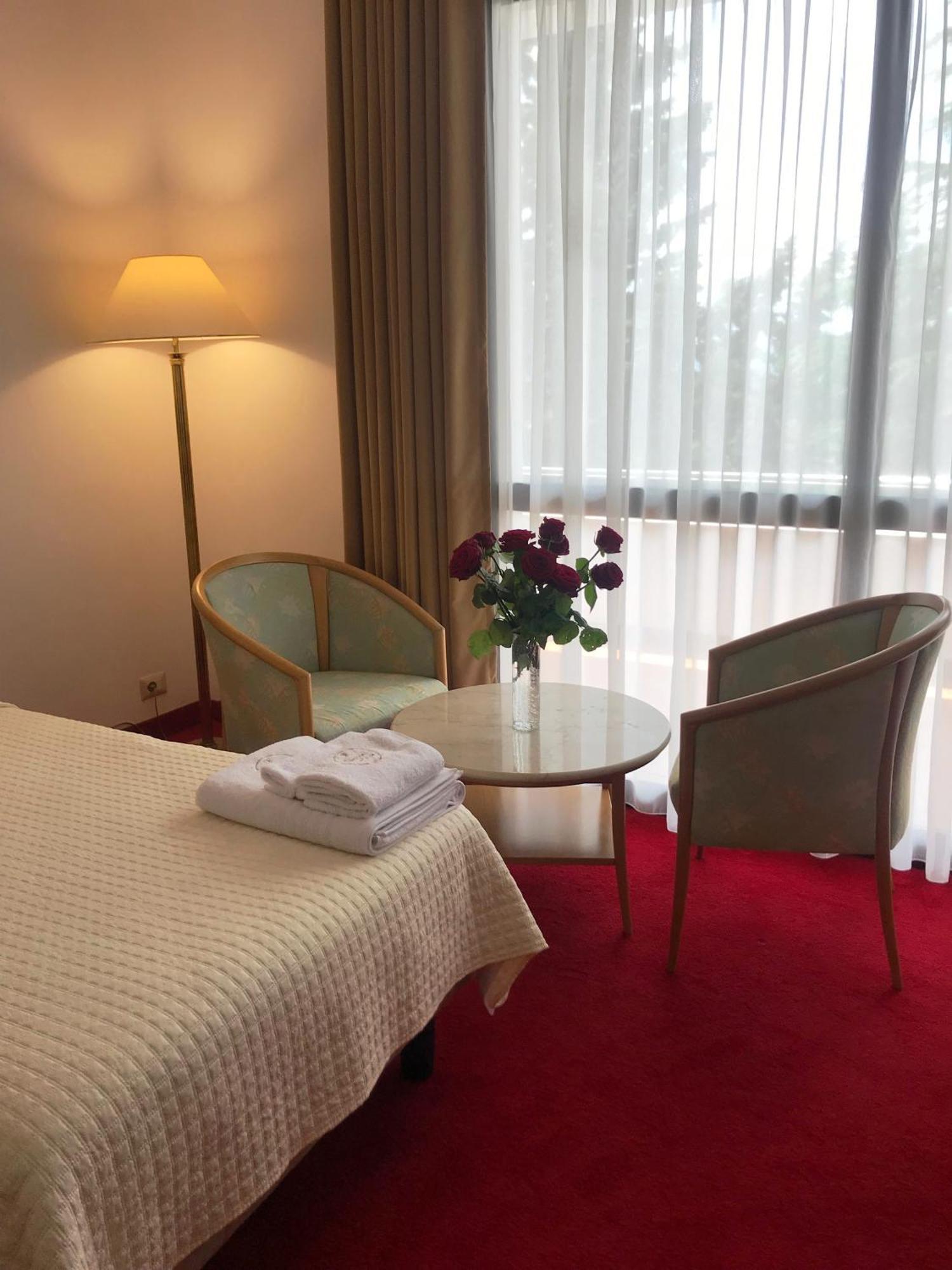 Chateau Linza Resort Tirana Exteriér fotografie