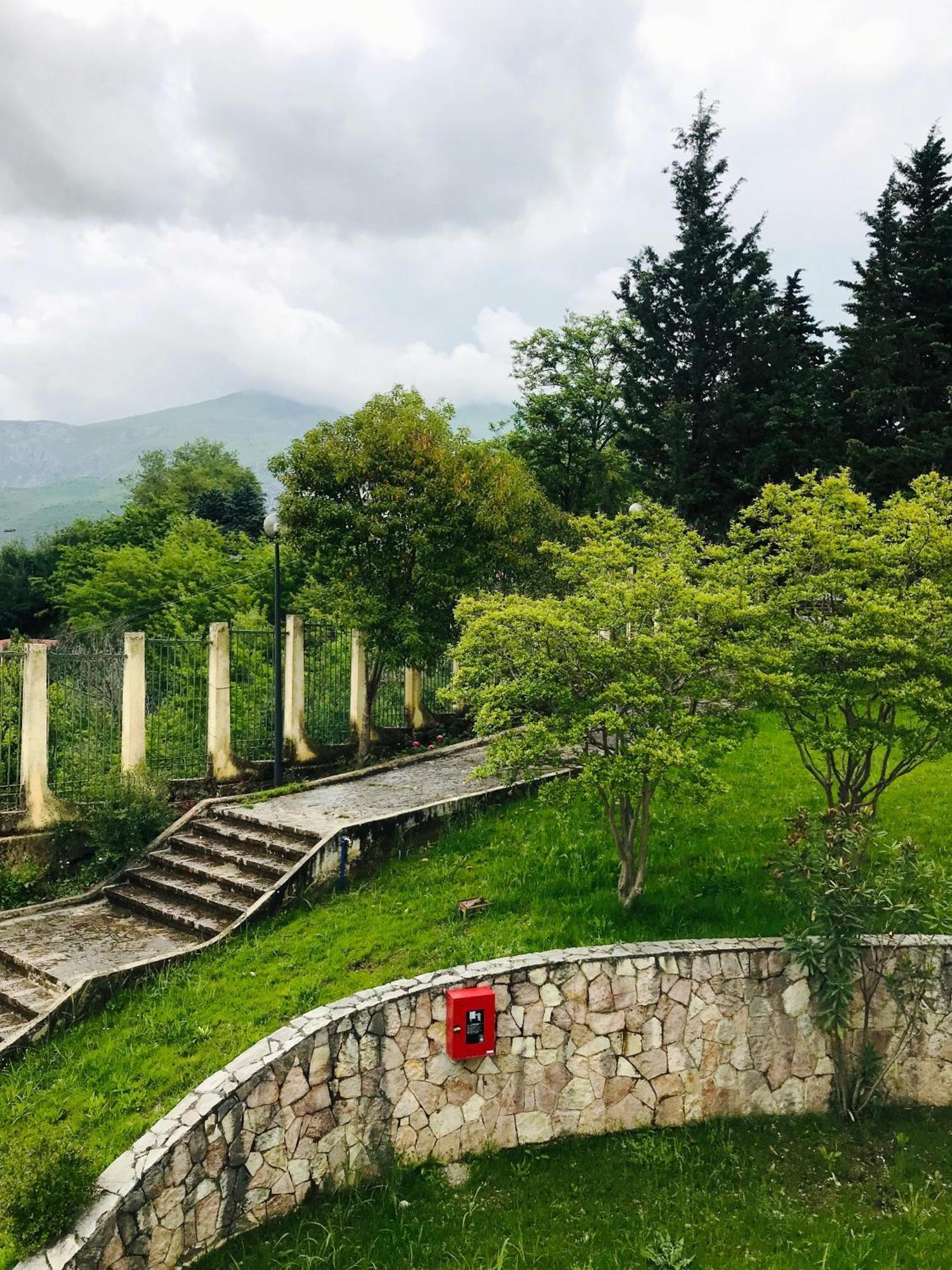 Chateau Linza Resort Tirana Exteriér fotografie