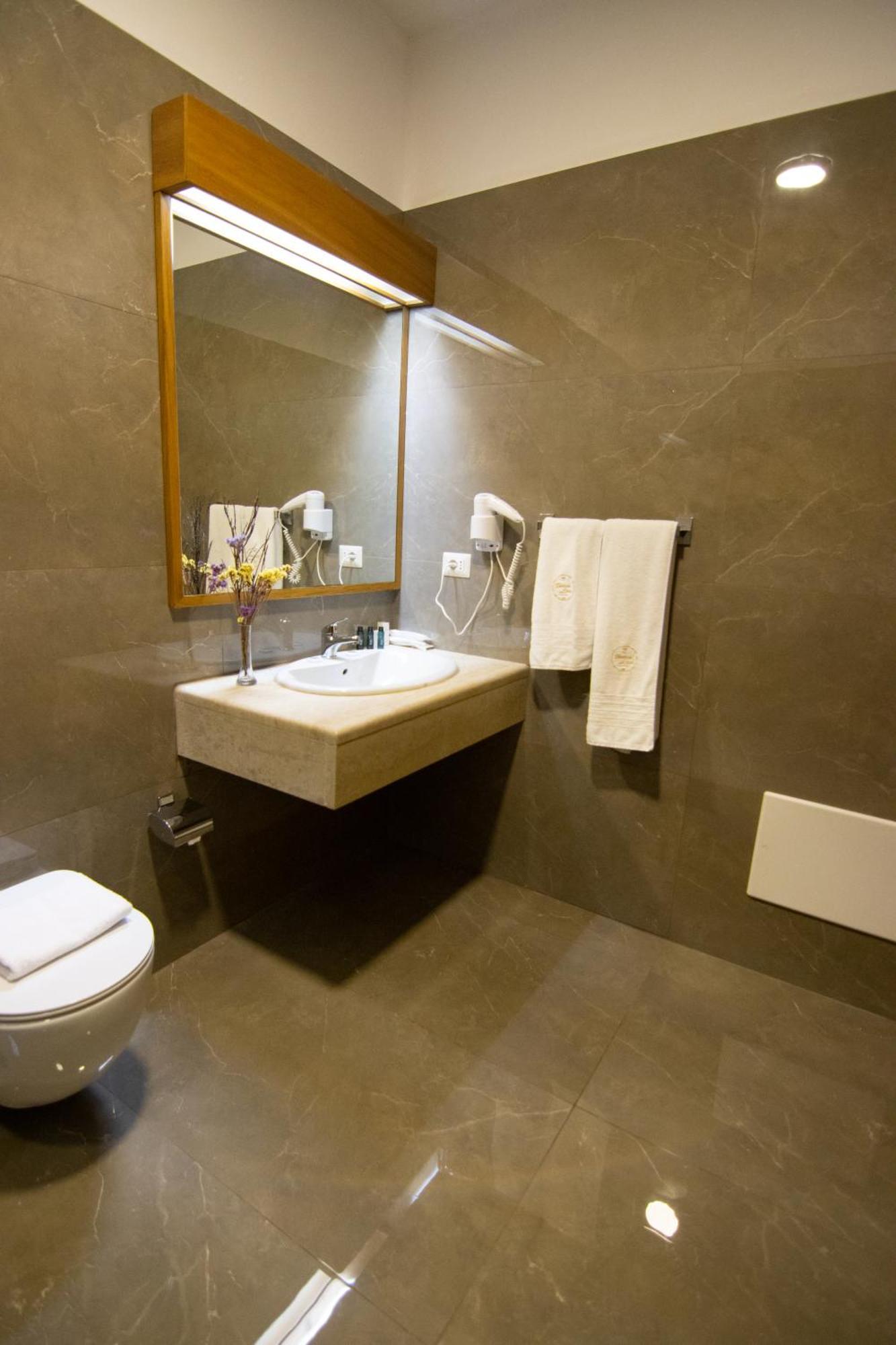 Chateau Linza Resort Tirana Exteriér fotografie