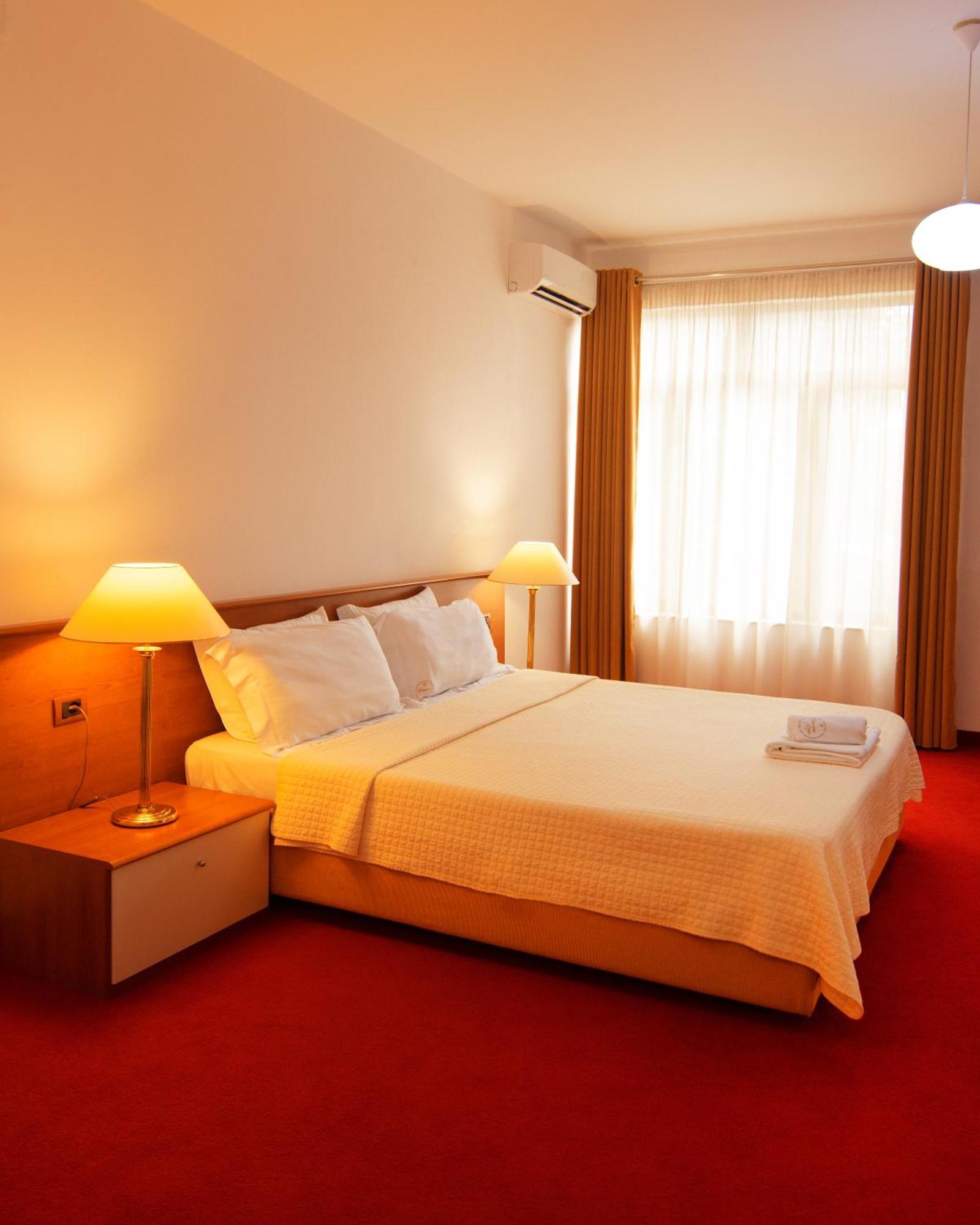 Chateau Linza Resort Tirana Exteriér fotografie