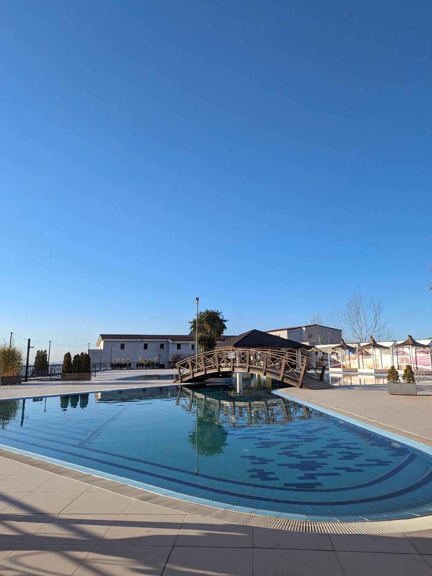 Chateau Linza Resort Tirana Exteriér fotografie